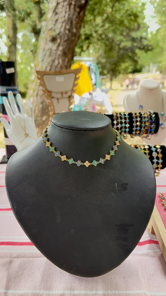 Collier trèfle bleu DIANA