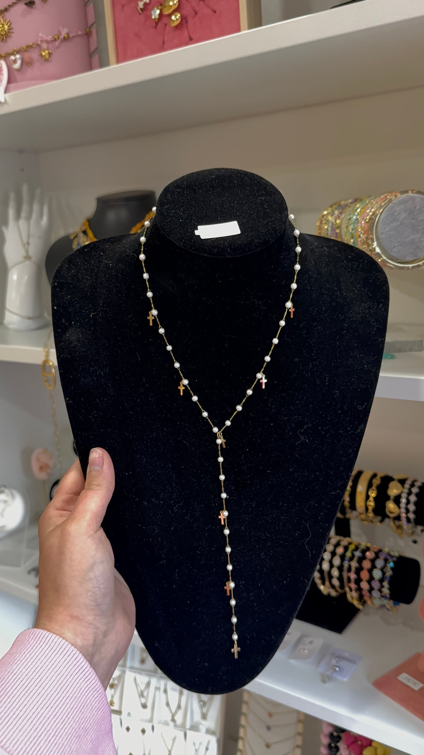 collier Y perlé et croix